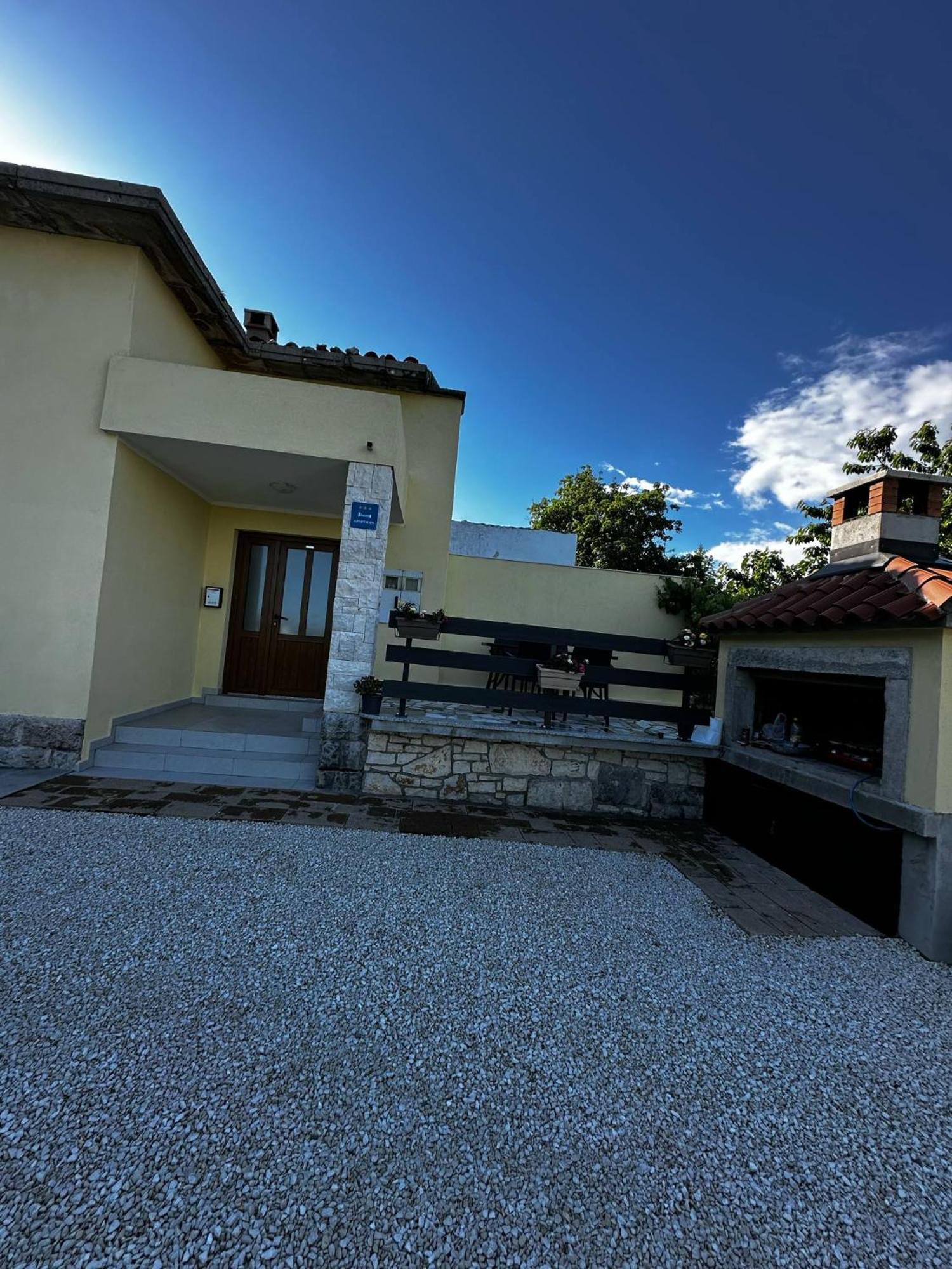 Lulic Apartment Labin  Exterior foto